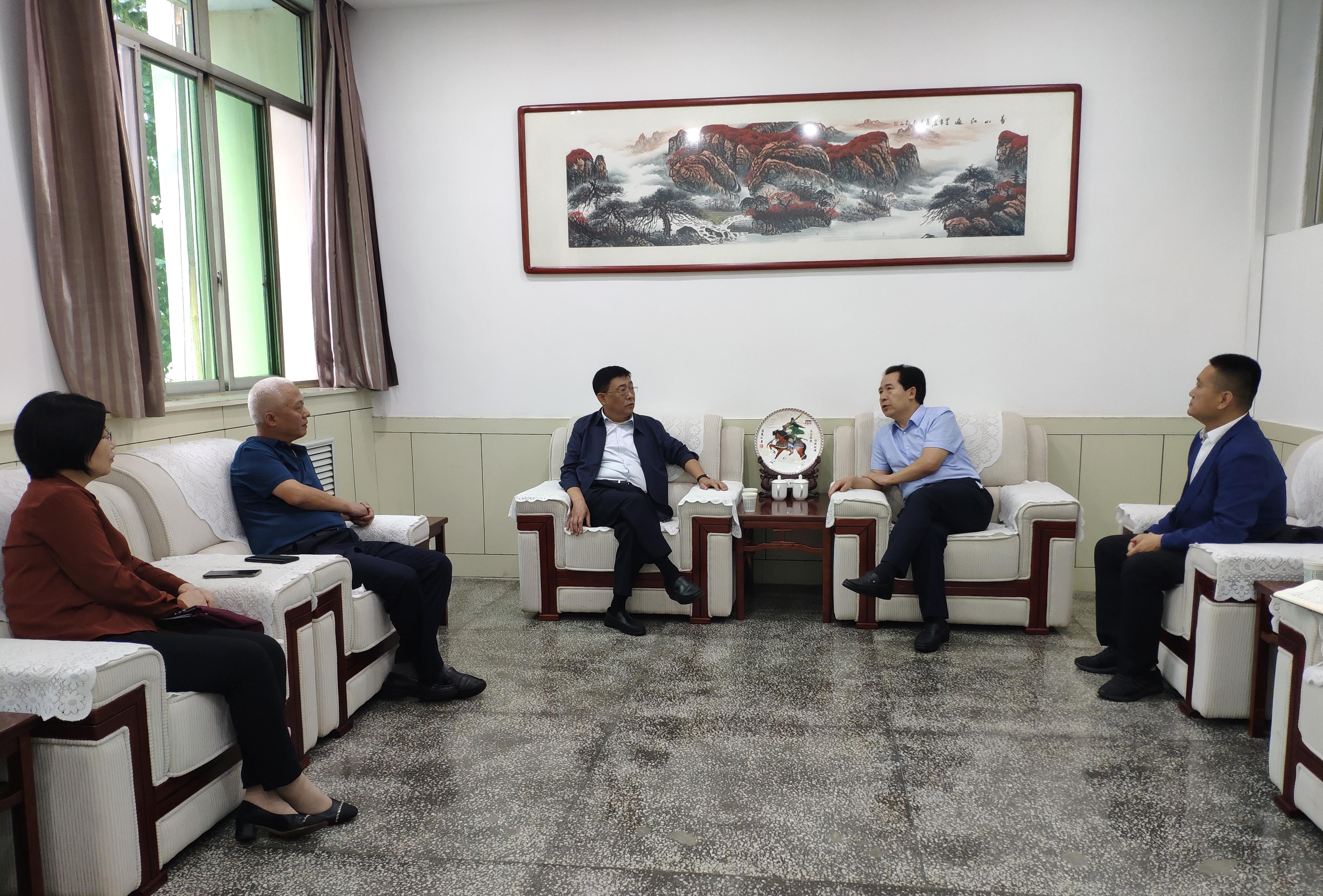 0c32a599d05fe5a7d18407ed3a56f77.jpg 0c32a599d05fe5a7d18407ed3a56f77.jpg